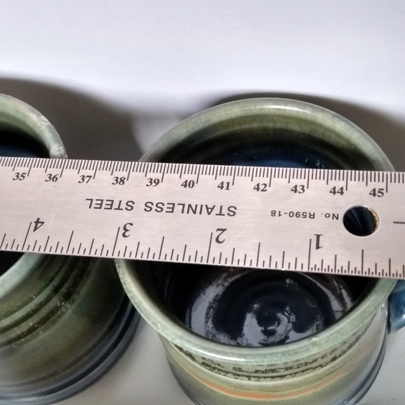 Ceramic Connie Pike Mugs Set of 2 - Picture 10 of 11